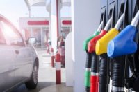 Ціни падають: скільки коштує заправити авто 18 грудня