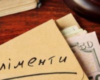Боржників аліментів не пускають за межі України