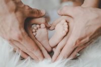 Жінкам можуть додати 10 років стажу за виховання дитини