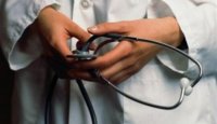 На Закарпатті до укладання контракту з Національною службою здоров’я готові лише половина медзакладів